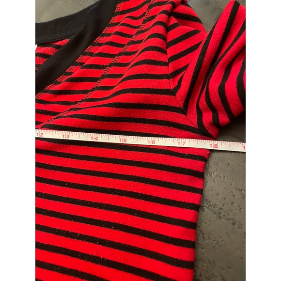 Liz Claiborne Weekend - Red and Black Striped Long Sleeve V Neck Top -Sz S - Picture 7 of 8
